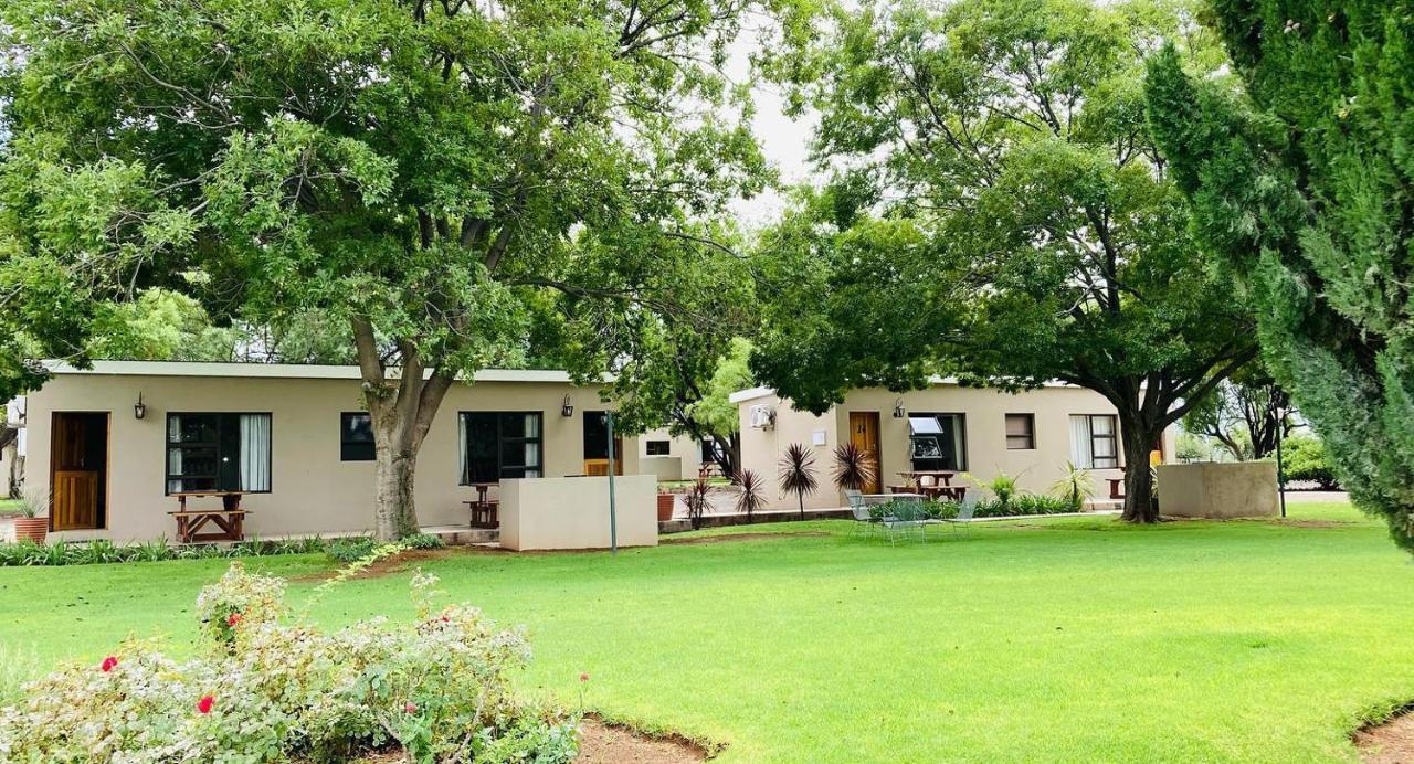 Travalia Guest Farm Villa Nelspoort Luaran gambar