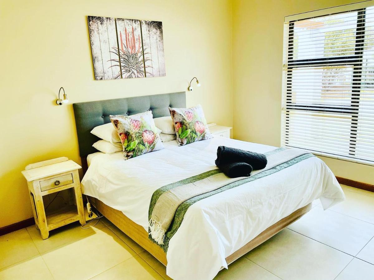 Travalia Guest Farm Villa Nelspoort Luaran gambar