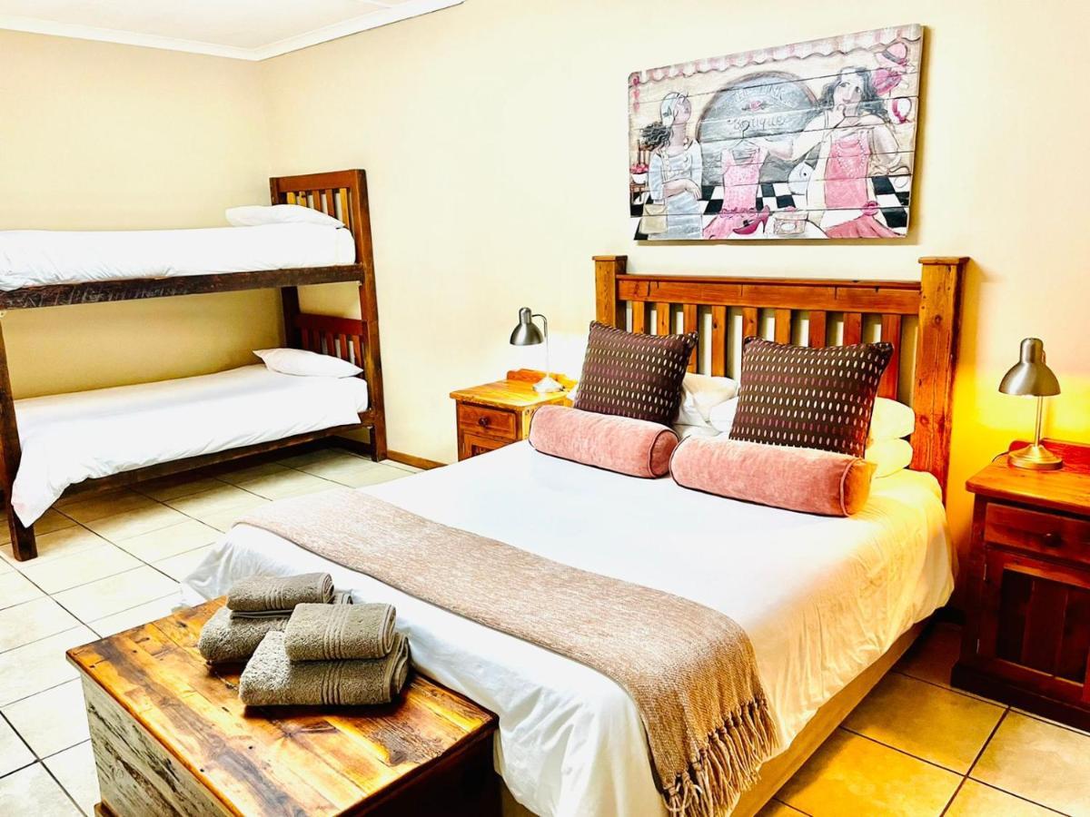 Travalia Guest Farm Villa Nelspoort Luaran gambar